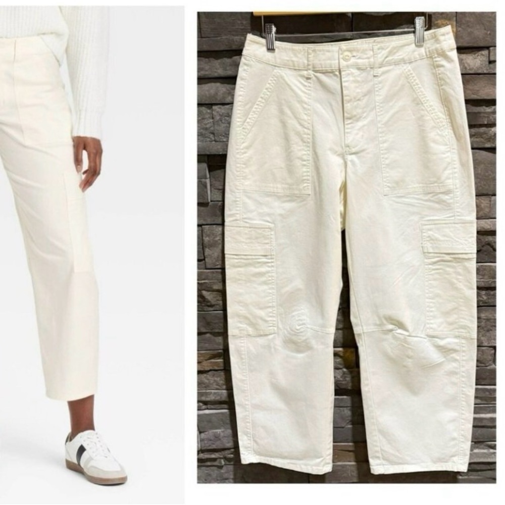 Women's Mid-Rise Barrel Leg Cargo Pants‎ Universal Thread Cream Size 10